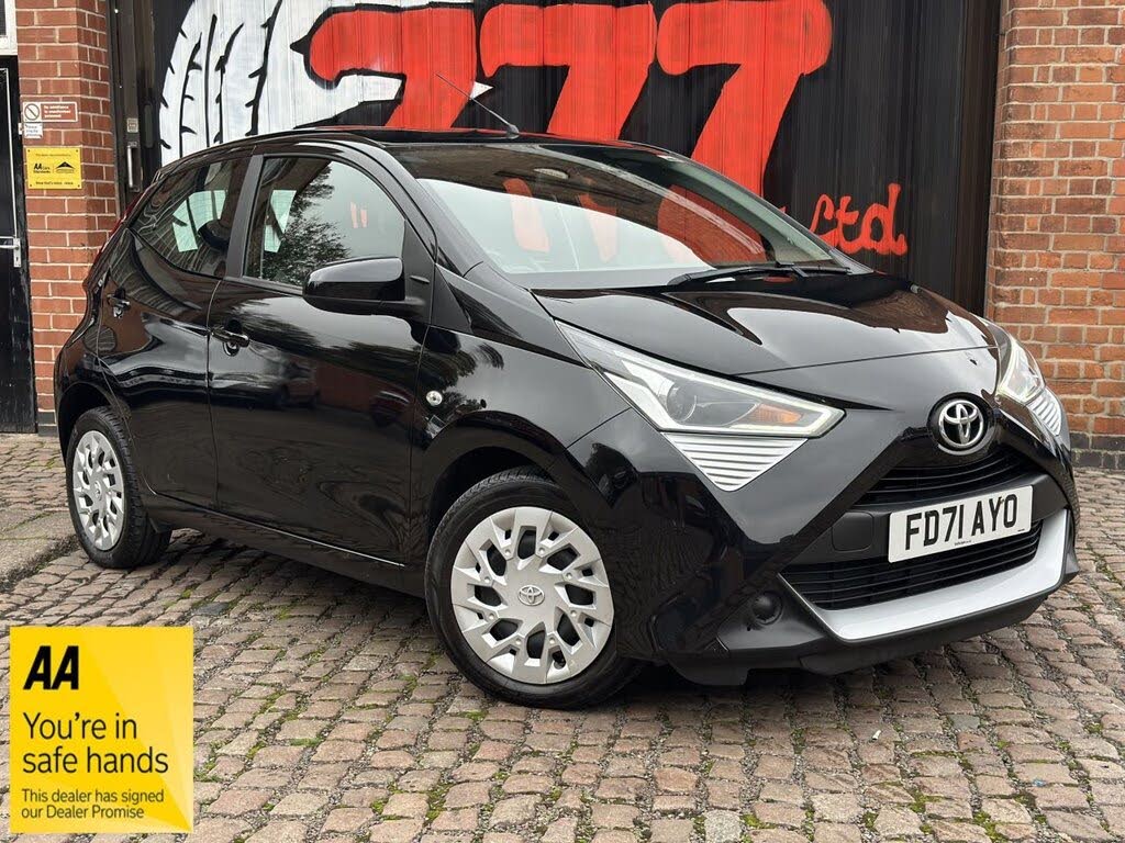 2022 Toyota AYGO 1.0 VVT-i x-play