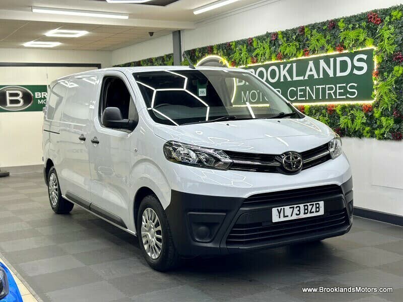 2024 Toyota PROACE 1.5D Icon Medium