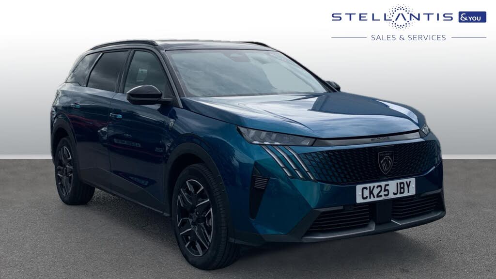 2025 Peugeot 5008 SUV 1.2 GT (136ps)