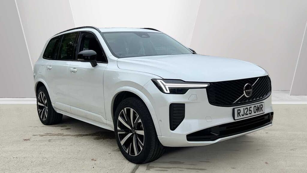 2025 Volvo XC90 2.0 T8 Plus Pro