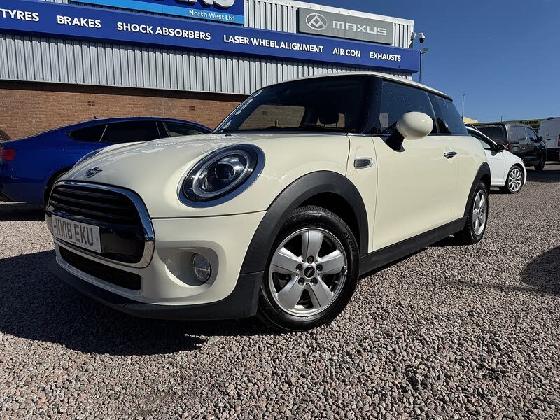 2018 MINI Mini 1.5 Cooper Series II (s/s) Hatchback 3d