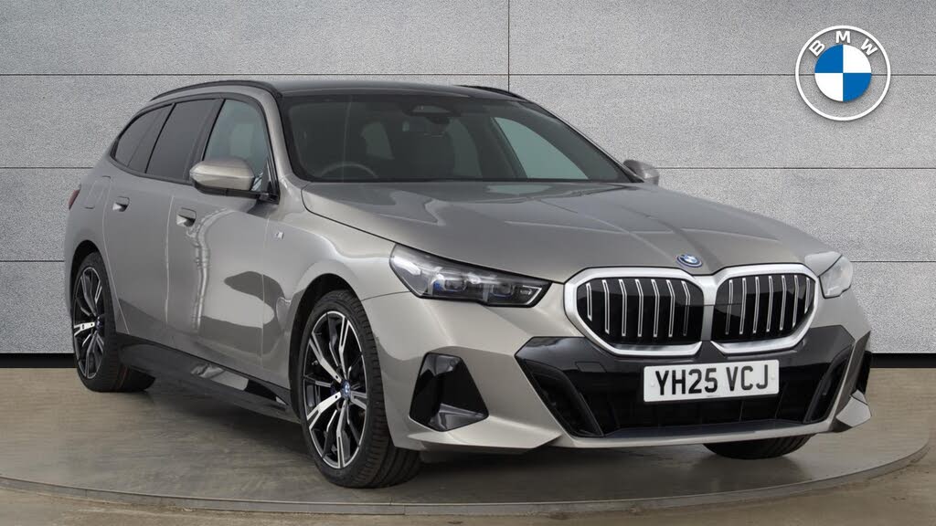 2025 BMW 5 Series 2.0 530e M Sport Touring 5d