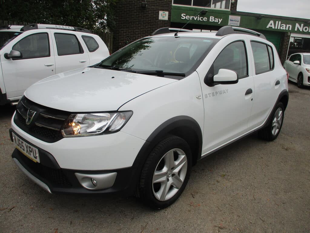 2015 Dacia Sandero Stepway 1.5dCi Laureate