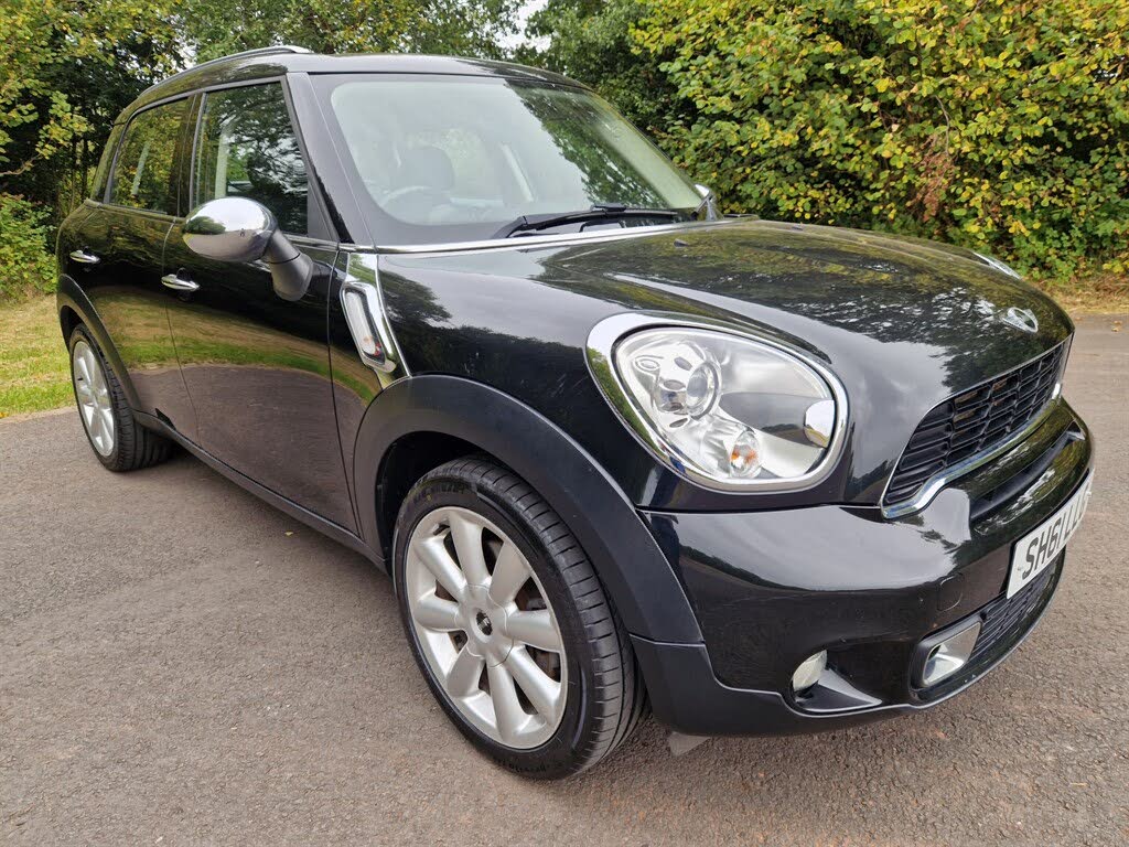 2011 MINI Mini Countryman 1.6 Cooper S (Chili)