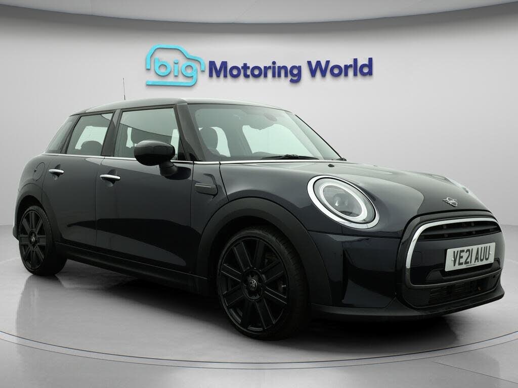 2021 MINI Mini 1.5 Cooper Exclusive Hatchback 5d