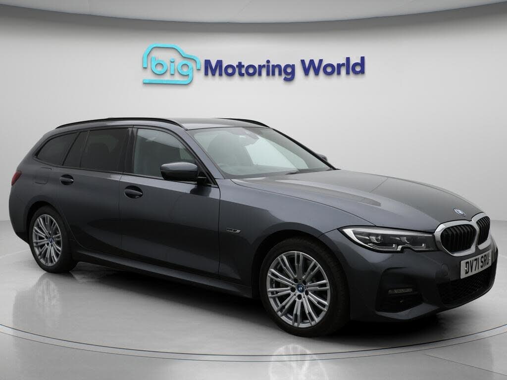 2021 BMW 3 Series 2.0 330e M Sport Touring 5d