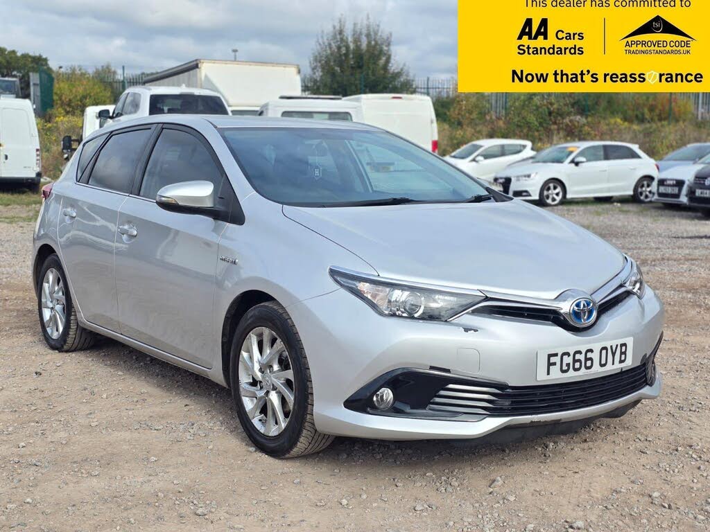 2016 Toyota Auris 1.8 VVT-i HSD Business Edition Hatchback