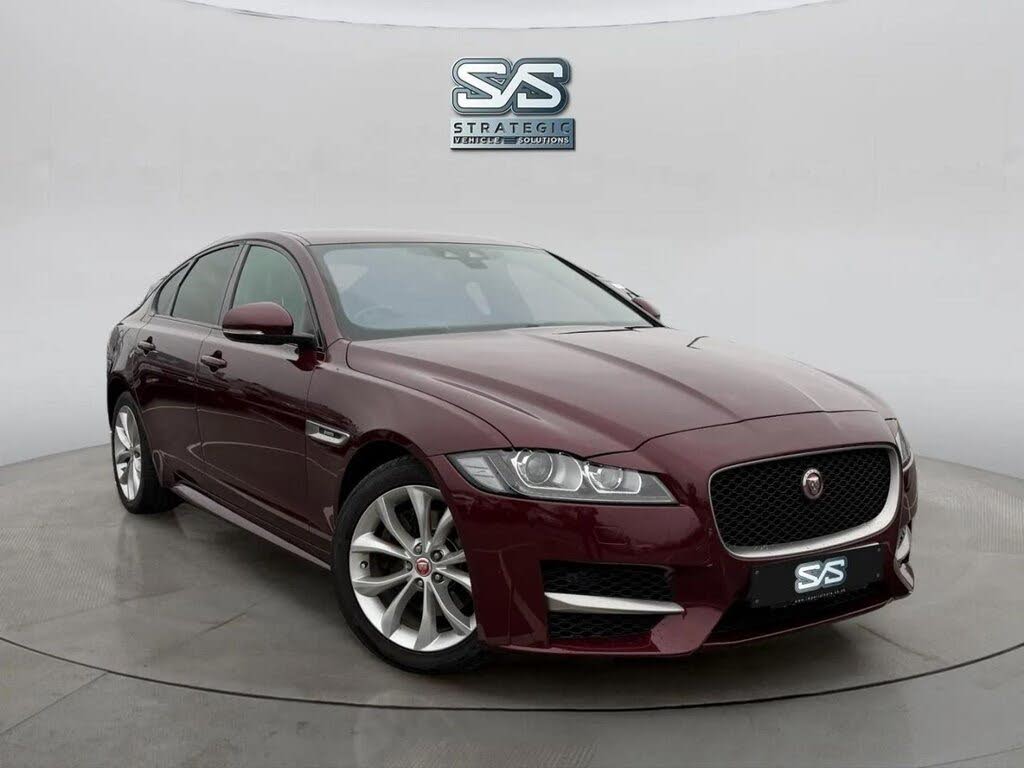 2017 Jaguar XF 2.0TD R-Sport (180ps) AWD Saloon 4d 1999cc Auto