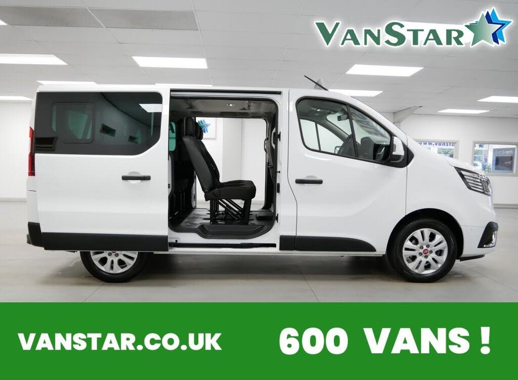 2023 Renault Trafic Passenger 2.0 Blue dCi LL30 150 Sport