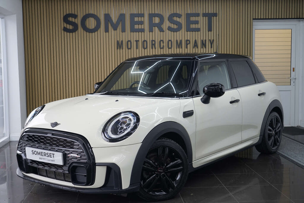 2022 MINI Mini 1.5 Cooper Sport Hatchback 5d Auto