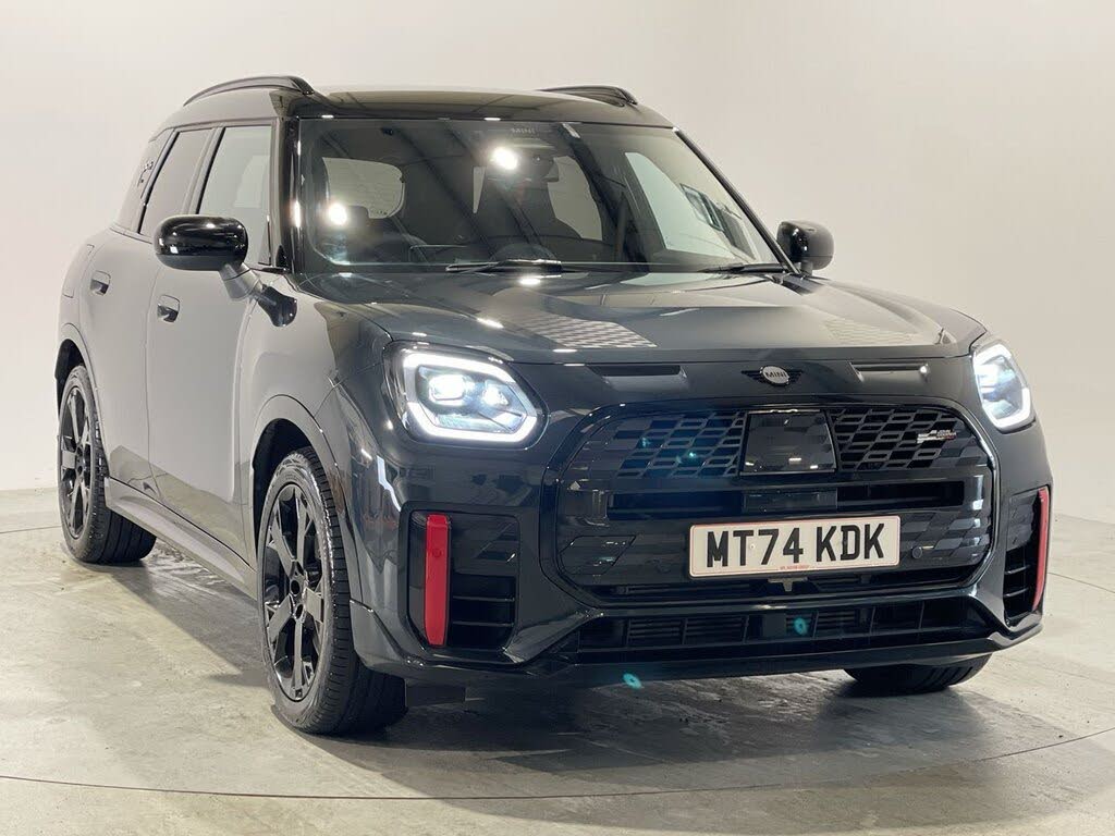2024 MINI Mini Countryman 2.0 John Cooper Works (296bhp)