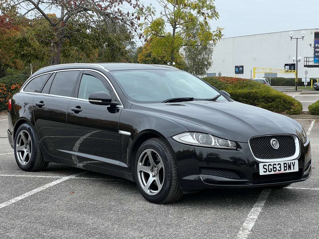 2013 Jaguar XF 2.2TD Premium Luxury (200ps) (s/s) Sportbrake 5d Auto