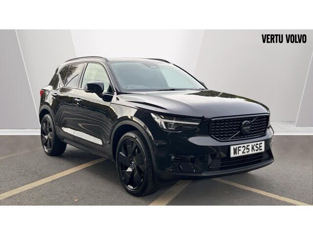 2025 Volvo XC40 2.0 B3 Ultra Black Edition