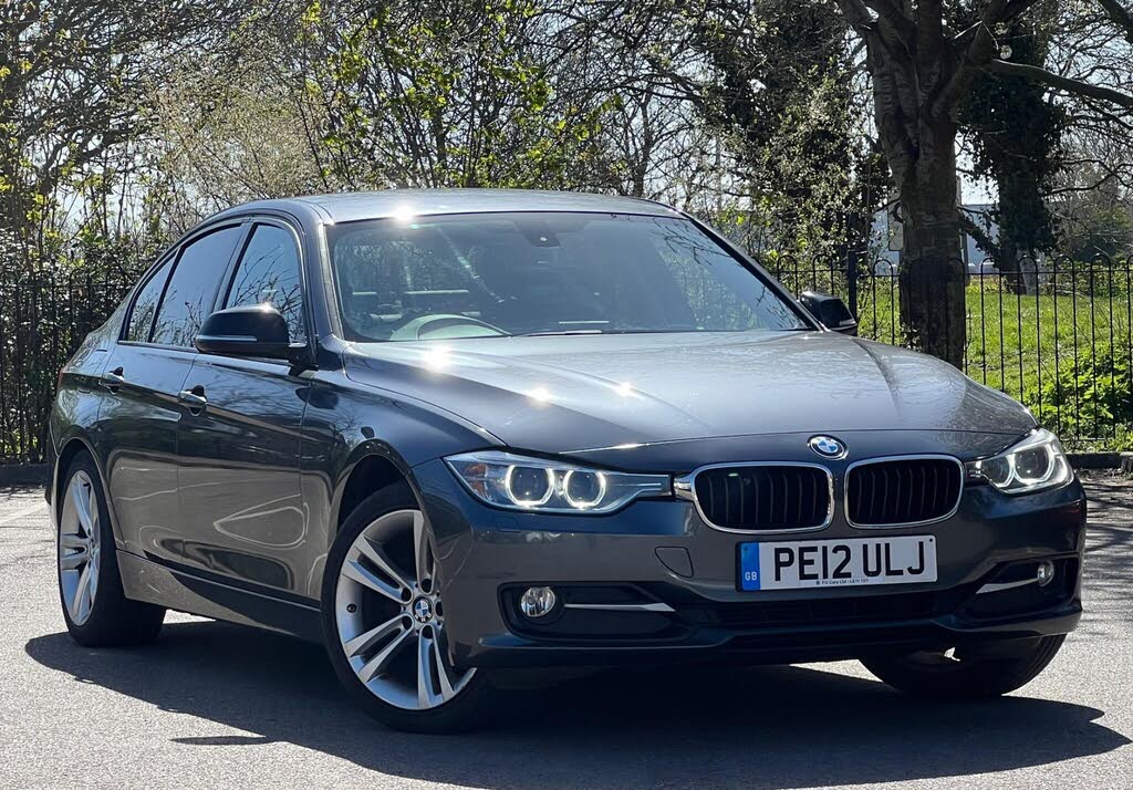 2012 BMW 3 Series 2.0TD 318d Sport Saloon 4d