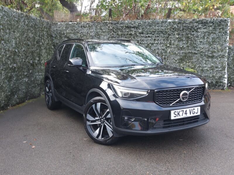2024 Volvo XC40 2.0 B4 R-Design Pro