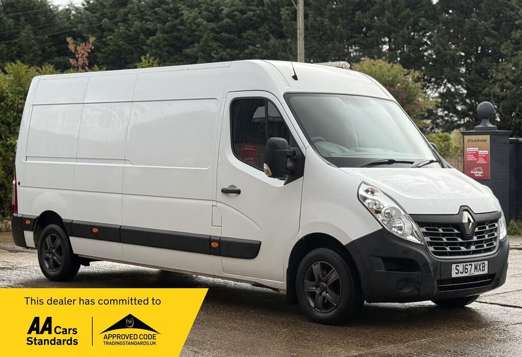 2017 Renault Master 2.3dCi LM35 145 Business+ Energy Medium Roof Panel Van