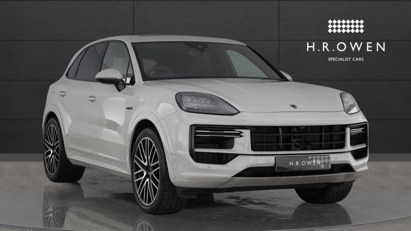 2024 Porsche Cayenne 4.0 V8 Turbo E- Hybrid Station Wagon