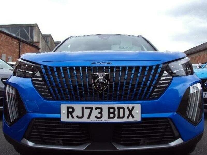 2023 Peugeot 2008 SUV