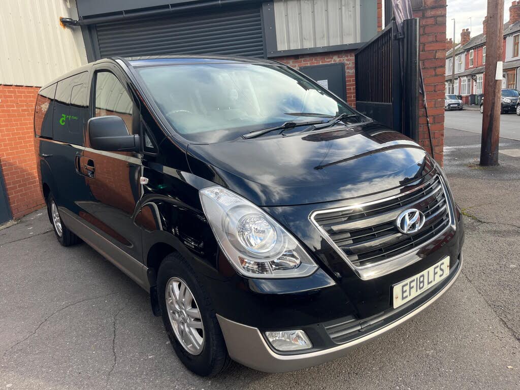 2018 Hyundai i800 2.5CRDi SE (134bhp)