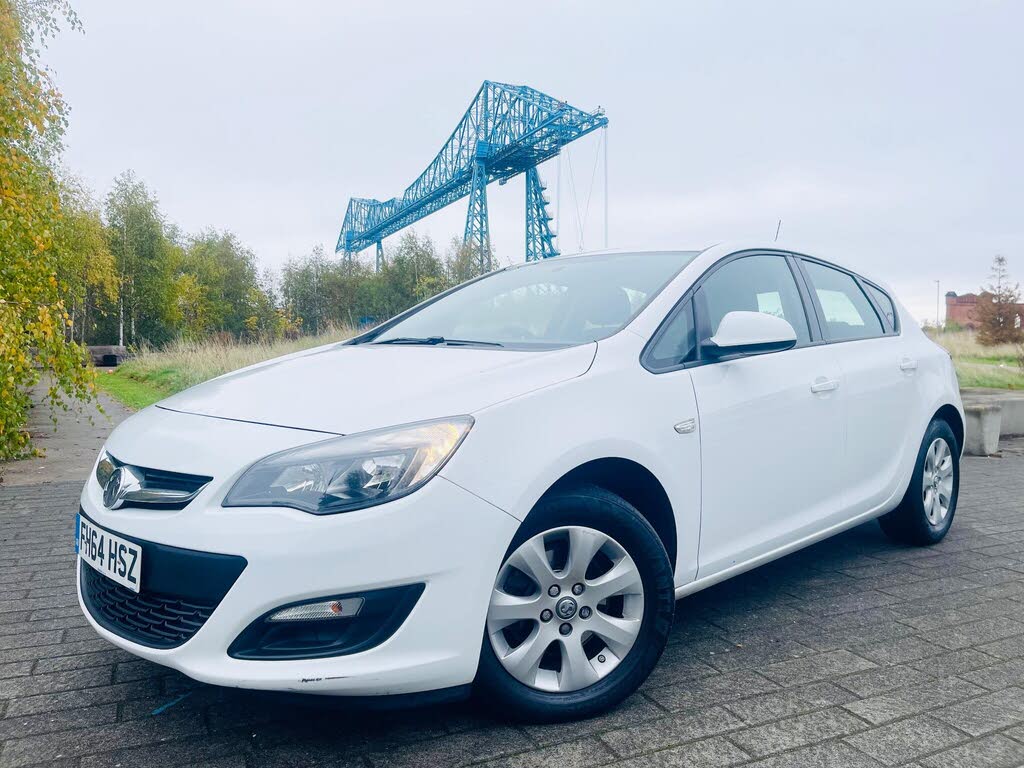 2015 Vauxhall Astra 1.6CDTi Design ecoFLEX (110ps) (s/s) Hatchback