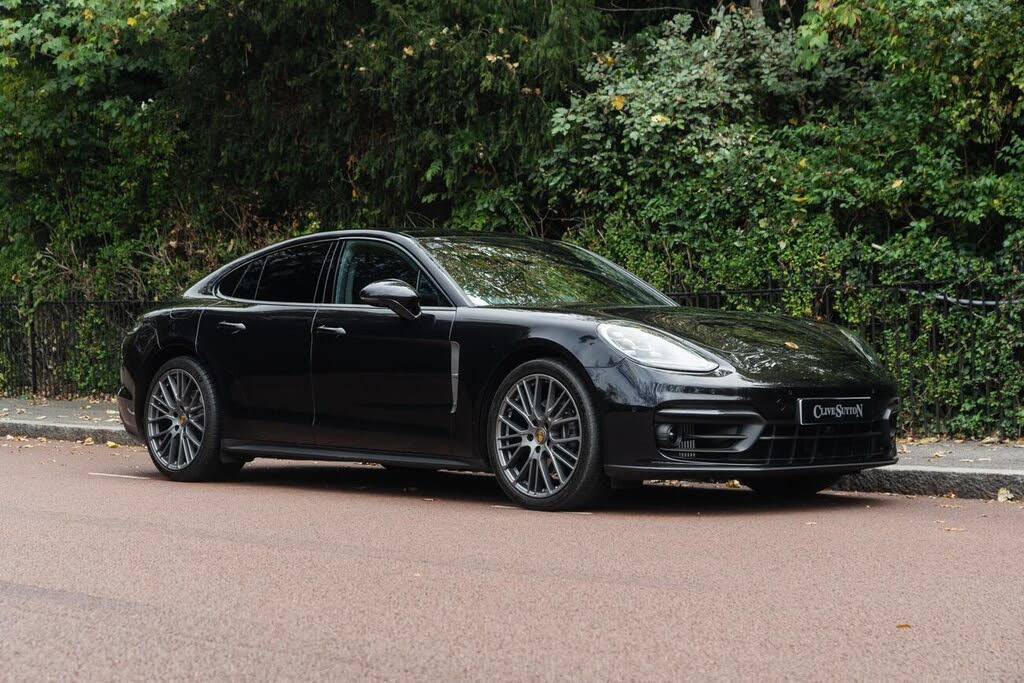 2023 Porsche Panamera 3.0 4 (330ps) (Platinum Edition) Hatchback