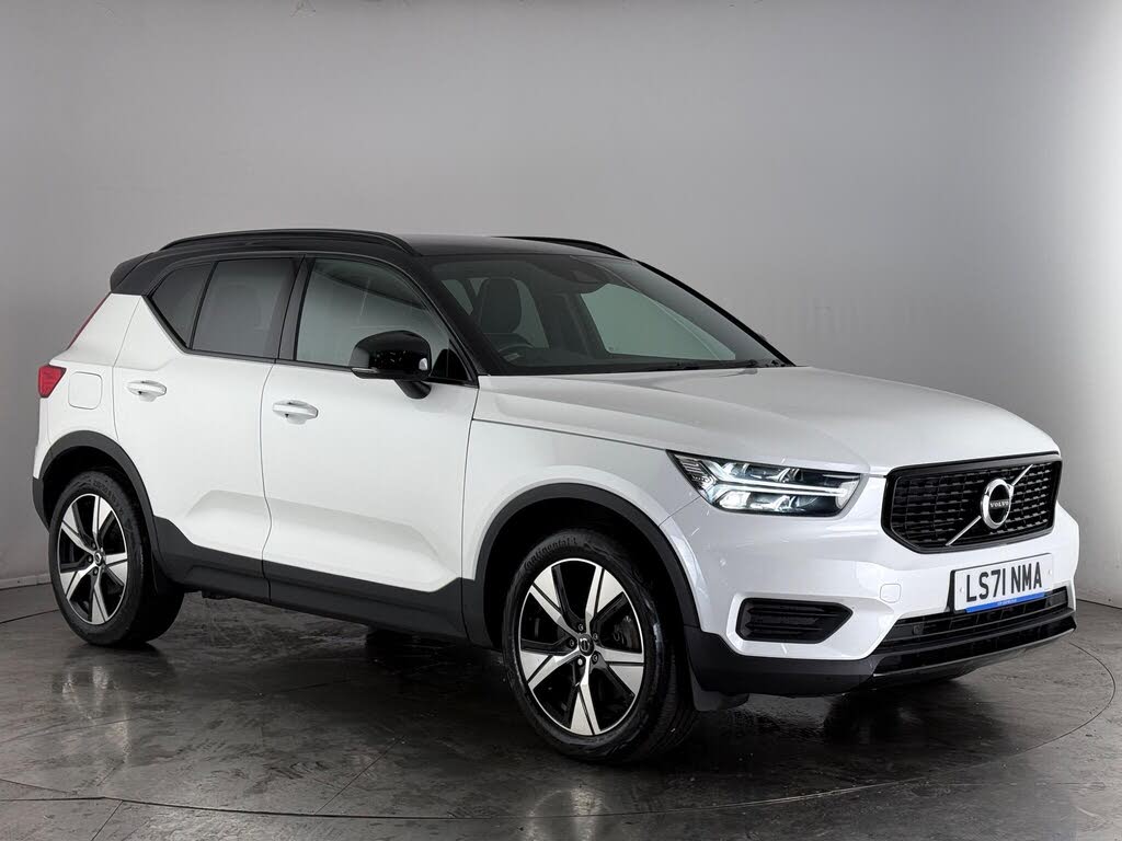 2021 Volvo XC40 1.5 T5 R-Design (262bhp)