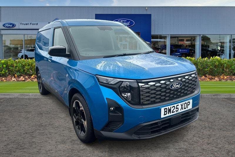 2025 Ford Transit Courier E Limited Electric Drive