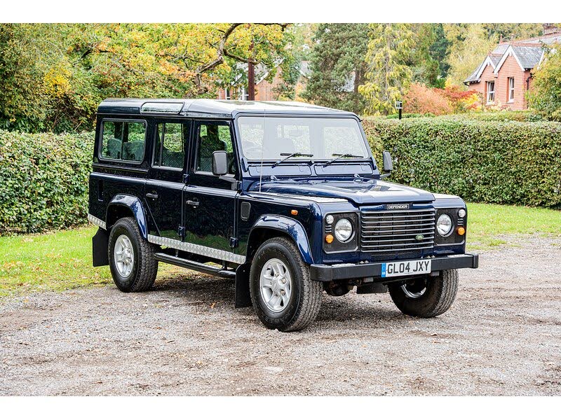 2004 Land Rover 110 Defender 2.5TD County Td5 (120bhp) 4X4 Td5 Station Wagon 5d
