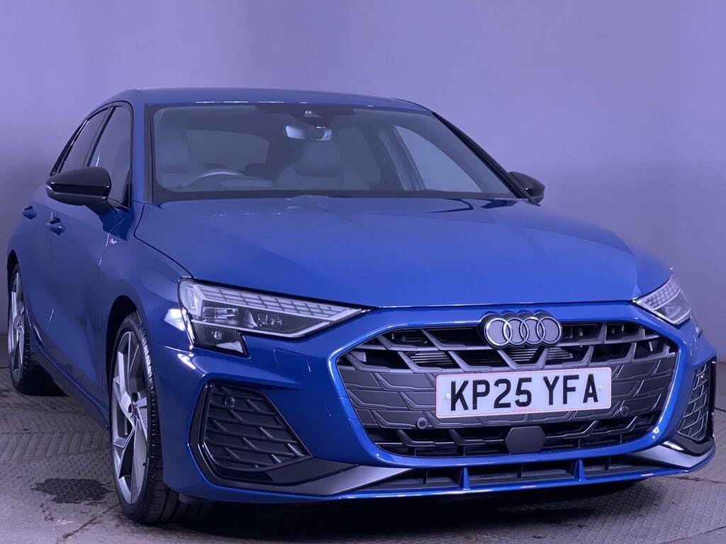 2025 Audi A3 1.5 35 TFSI Black Edition Sportback 5d
