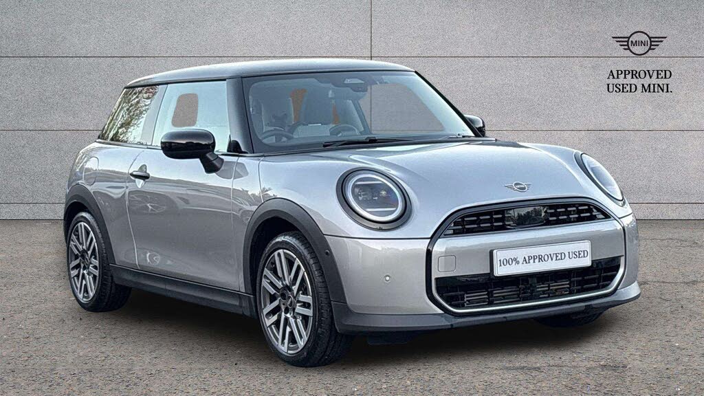 2025 MINI Mini 1.5 Cooper C Classic 3d