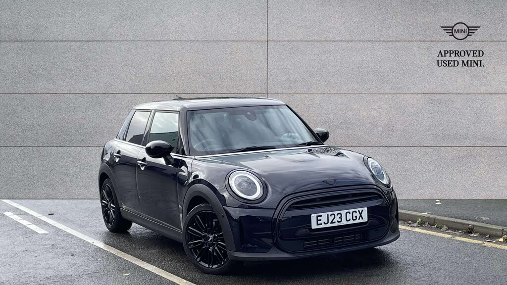 2023 MINI Mini 1.5 Cooper Exclusive (Premium Auto) Hatchback 5d Auto