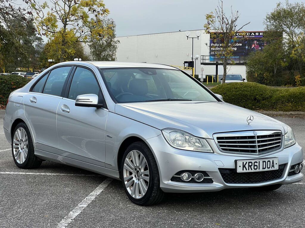 2012 Mercedes-Benz C-Class 1.8 C180 Elegance Saloon 4d 7G-Tronic