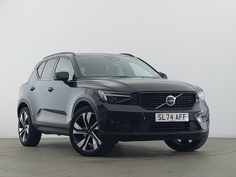 2024 Volvo XC40 2.0 B4 R-Design Pro