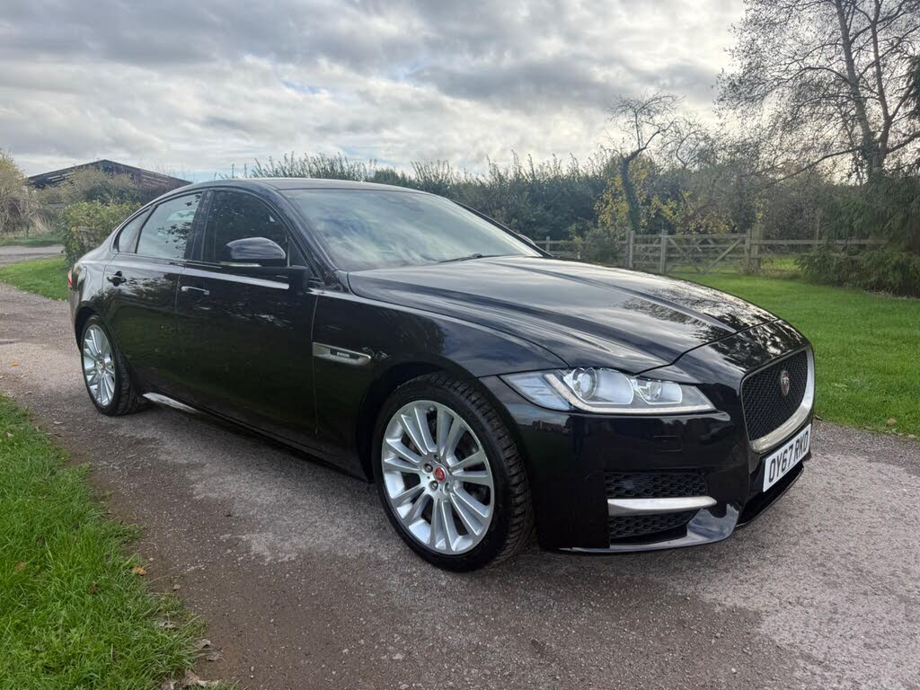 2017 Jaguar XF 2.0TD R-Sport (240ps) (AWD) Saloon 4d 1998cc Auto