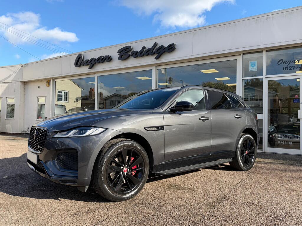 2023 Jaguar F-PACE 2.0 D200 R-Dynamic Black