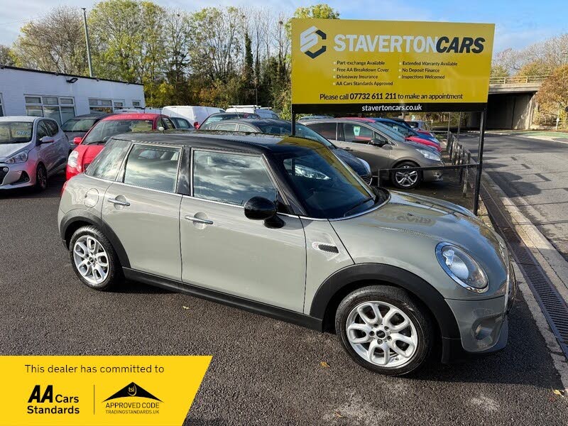 2017 MINI Mini 1.5 Cooper (s/s) Hatchback 5d