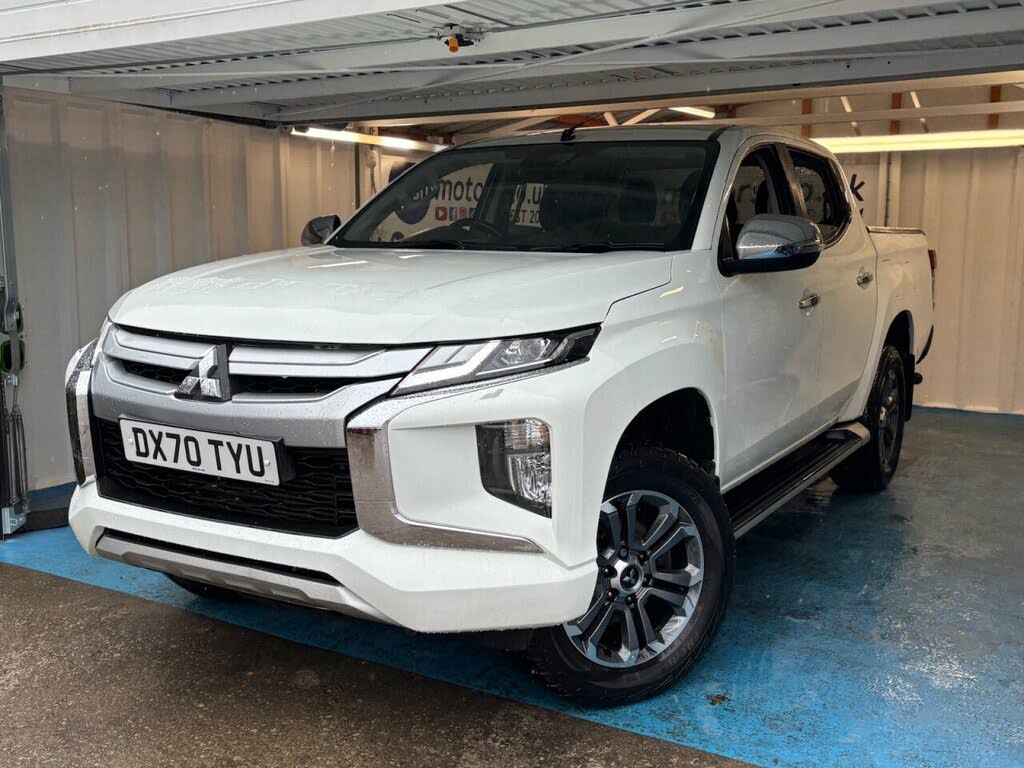 2020 Mitsubishi L200 2.2DI-D Warrior auto