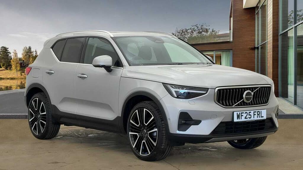 2025 Volvo XC40 2.0 B4 Ultra (Bright