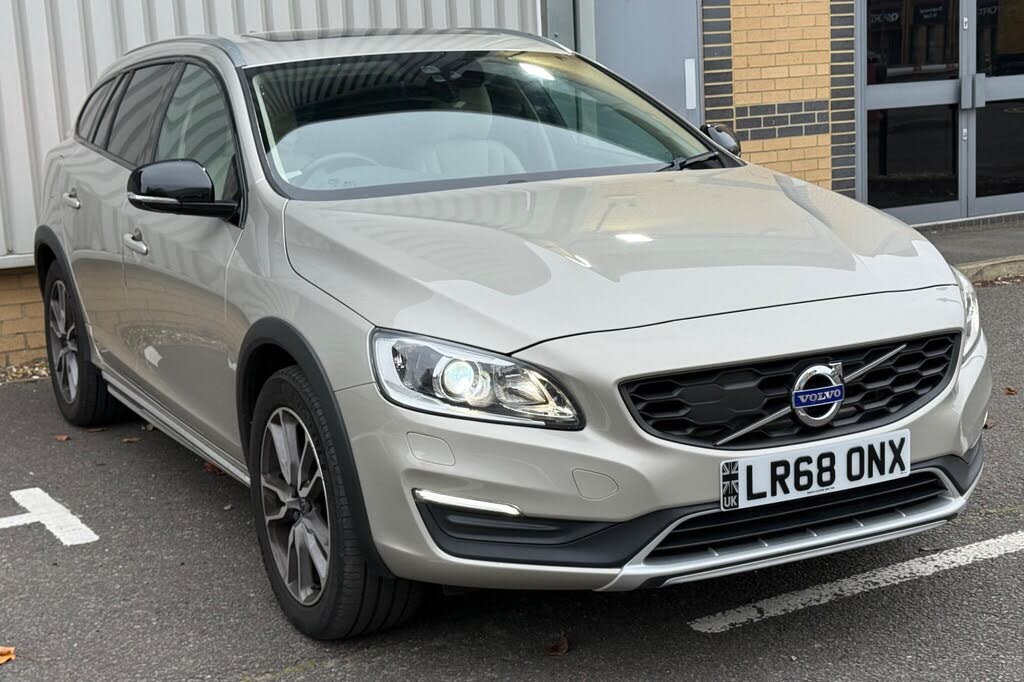 2018 Volvo V60 2.0TD D4 SE Geartronic