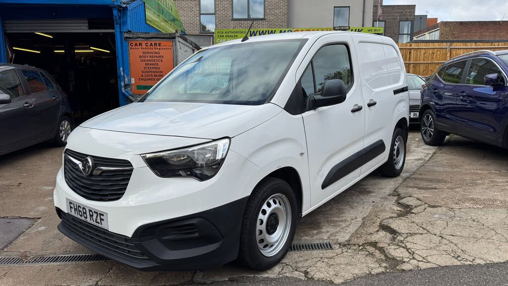2019 Vauxhall Combo 1.6CDTi Edition 2300 (100PS)(EU6) L1H1 Panel