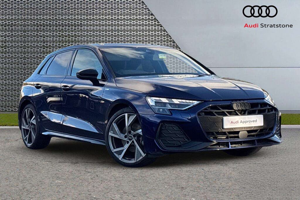 2025 Audi A3 1.5 35 TFSI Black Edition Sportback 5d