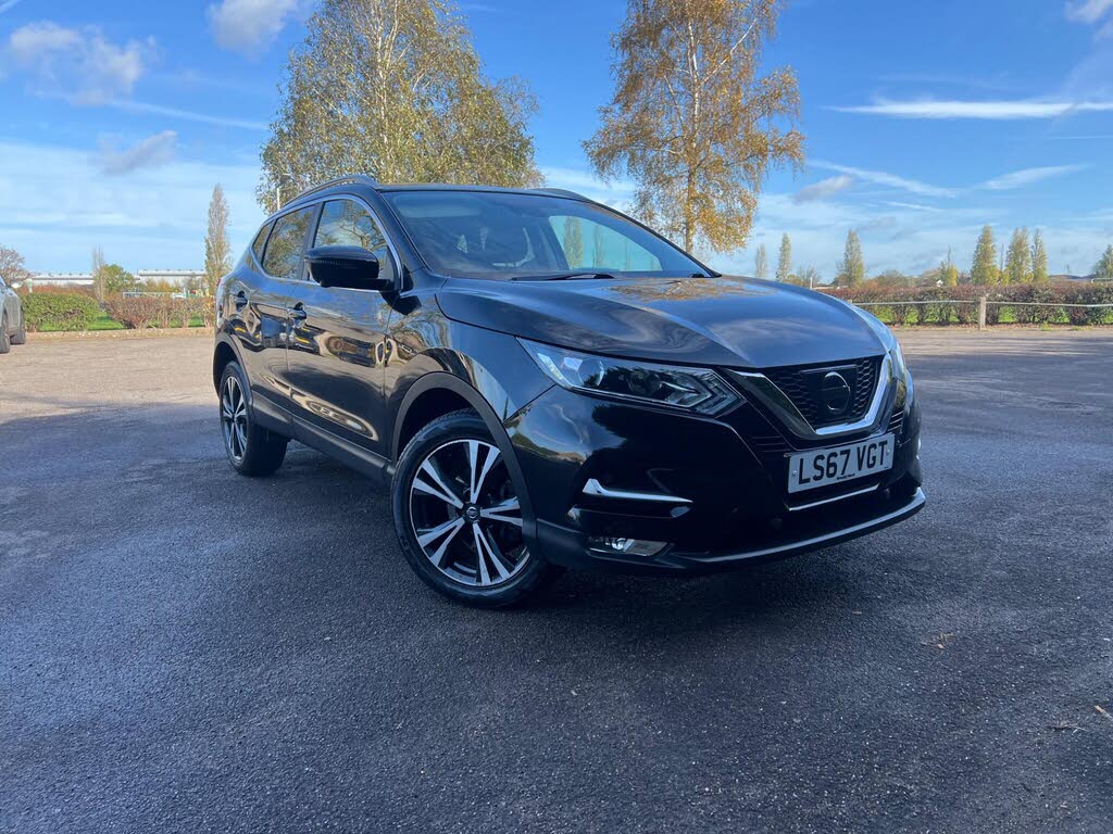 2017 Nissan Qashqai 1.2 DIG-T N-Connecta (Glass Roof Pack) Xtronic CVT