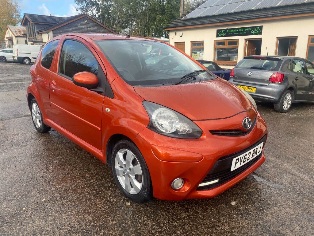 2012 Toyota AYGO 1.0 AYGO Fire 3d