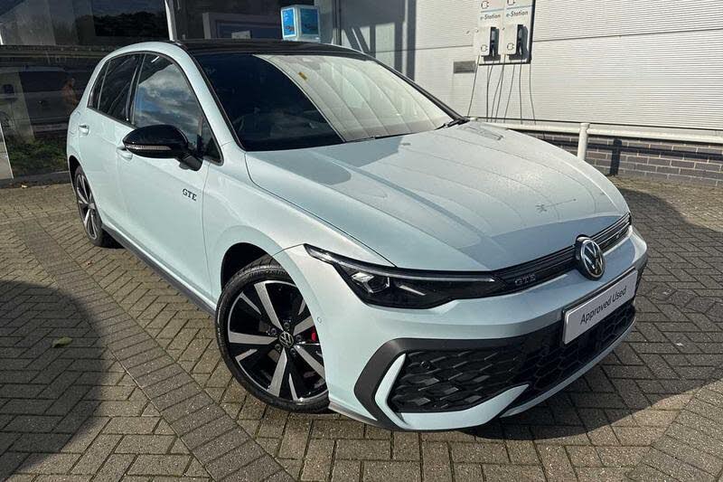 2025 Volkswagen Golf 1.5 TSI GTE