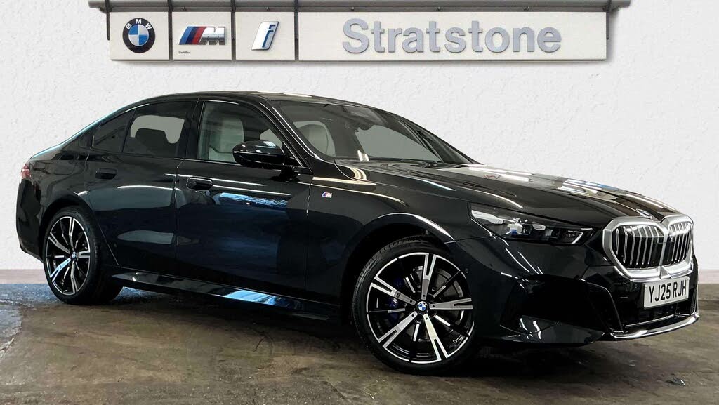 2025 BMW 5 Series 2.0 520i M Sport (MHT) Saloon 4d