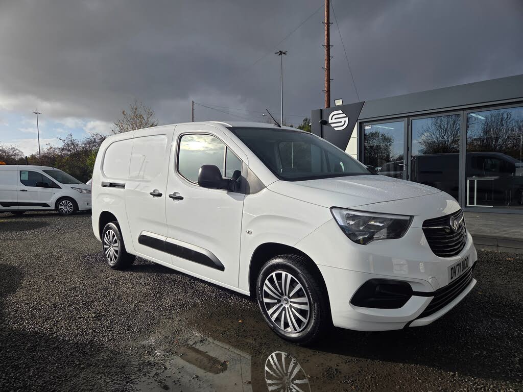 2021 Vauxhall Combo 1.5CDTi Sportive 2300 (100PS)(EU6dT) L2H1 Panel
