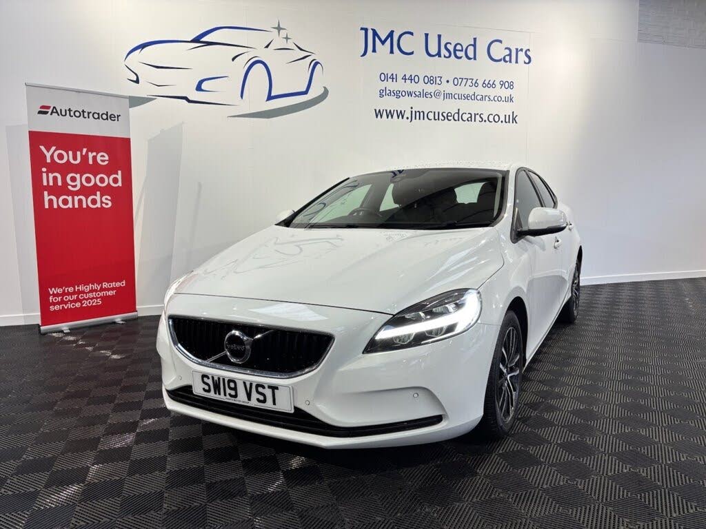 2019 Volvo V40 2.0 T2 R- Design Edition