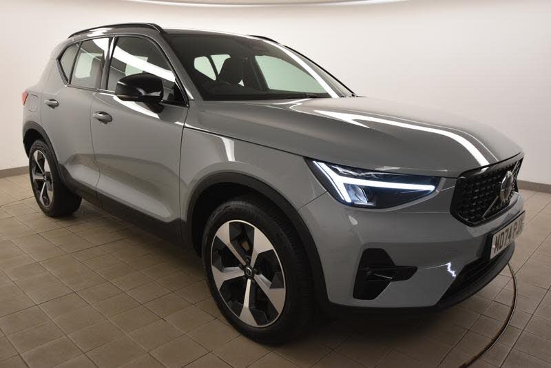 2025 Volvo XC40 2.0 B4 Plus