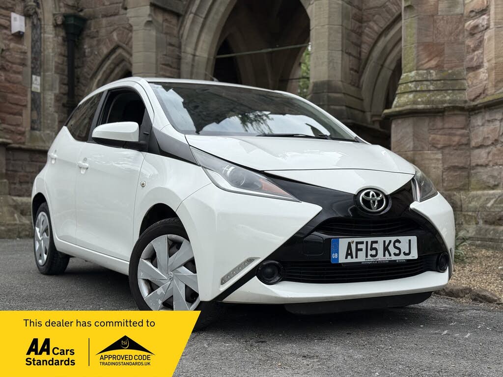 2015 Toyota AYGO 1.0 VVT-i x-play 5d