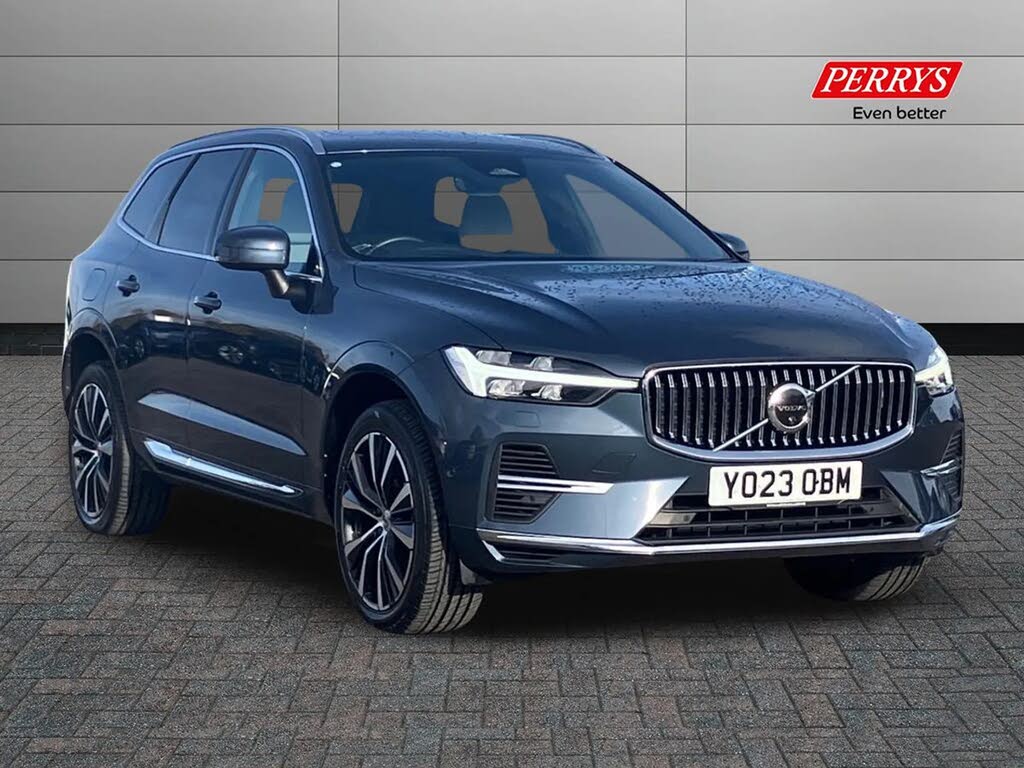 2023 Volvo XC60 2.0 T8 Ultimate (Dark